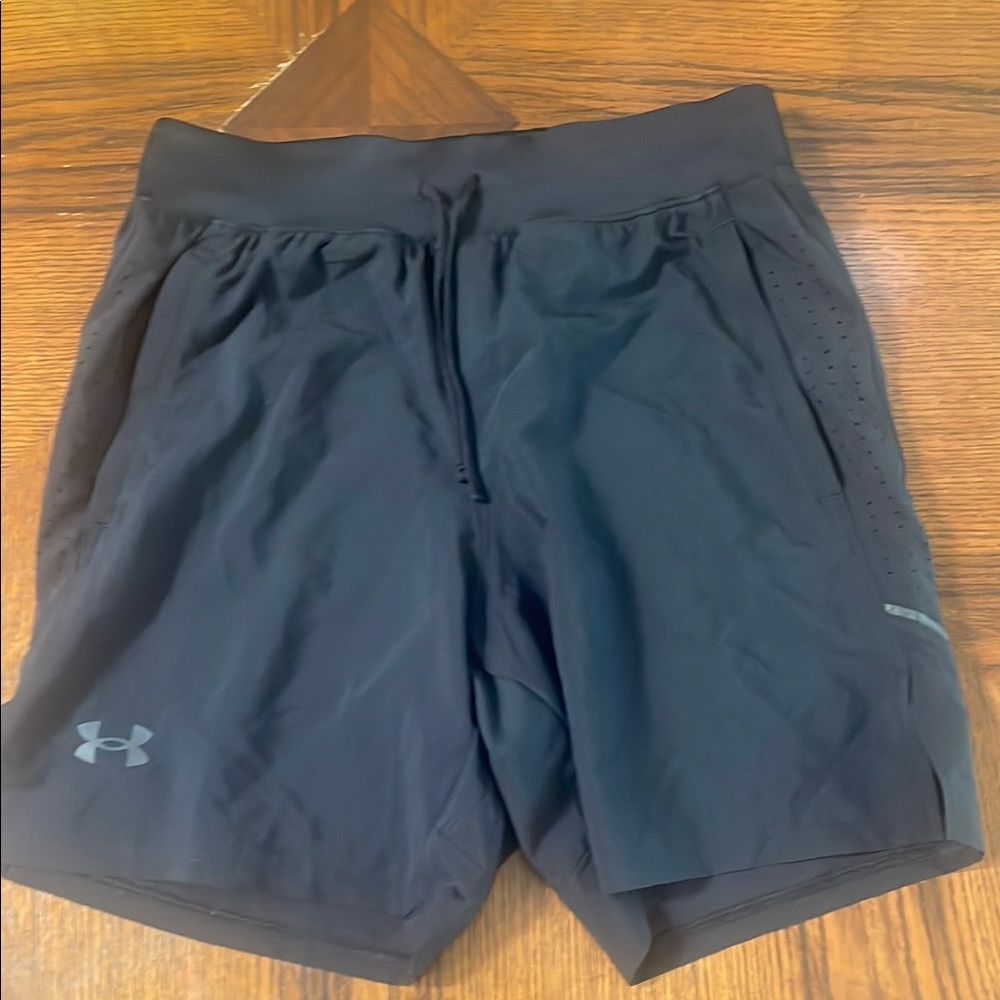 Under Armour Men's Black Athletic Shorts